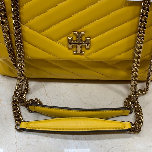 TORY BURCH KIRA CHEVRON CONVERTIBLE SHOULDER BAG - Picture 9 of 16